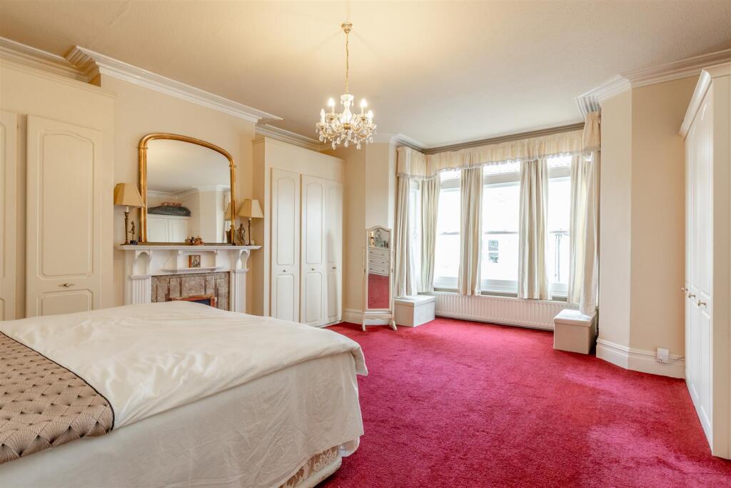 Linden Road, Westbury Park Bed 1.jpg