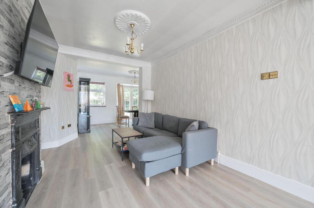 Davidson Frost-Wellings, DFW, Silverston Way, Livi