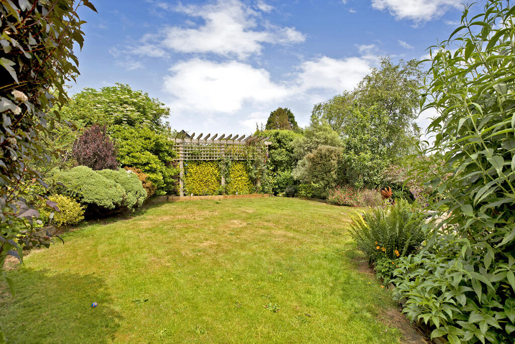 SwallowfieldHouse20230612898580