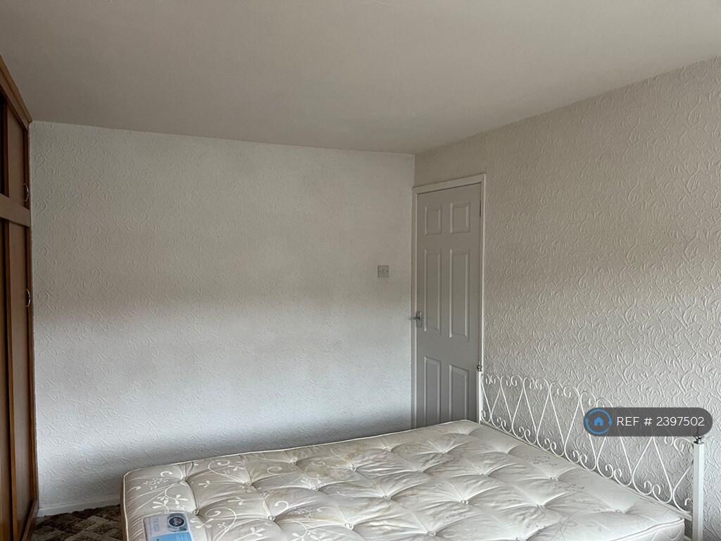 Master Bedroom 1