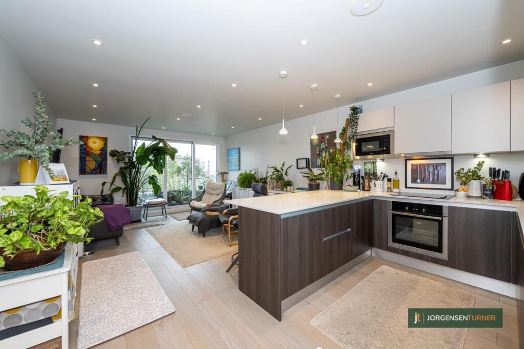 Kitchen Reception Room .jpg