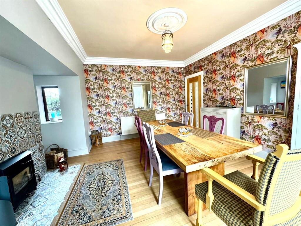 WhatsApp Image 2025-09-26 at 14.08.15 (3).jpeg