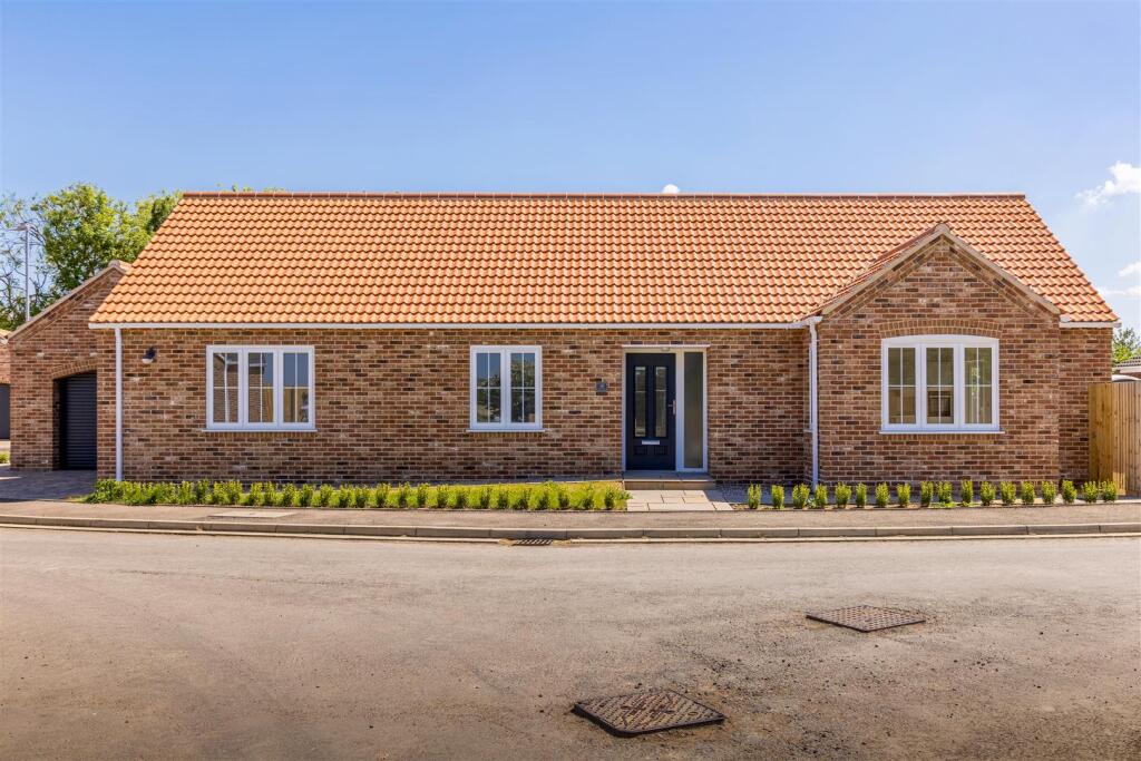 10 Sherridans Way (Sutterton)-2.jpg