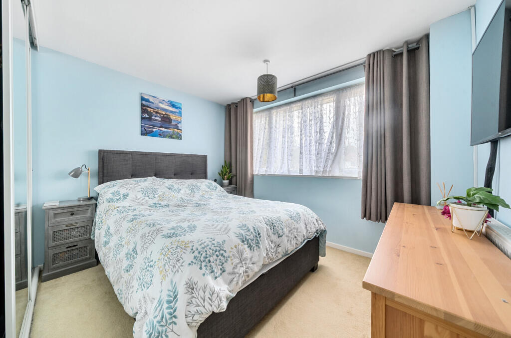 1342497-15-68a5a2...