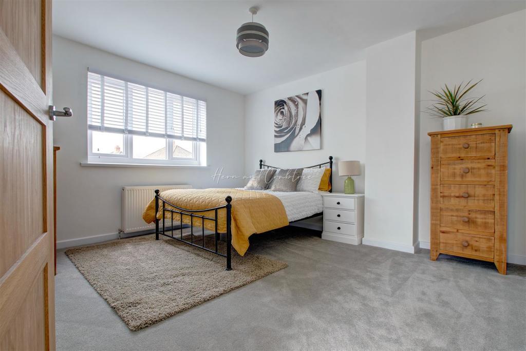 King George V_Hern_Crabtree_ (32).jpg