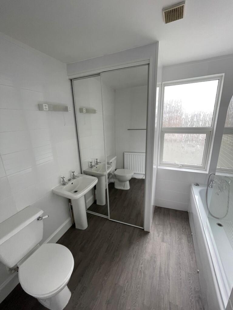 102 Manor House Road08