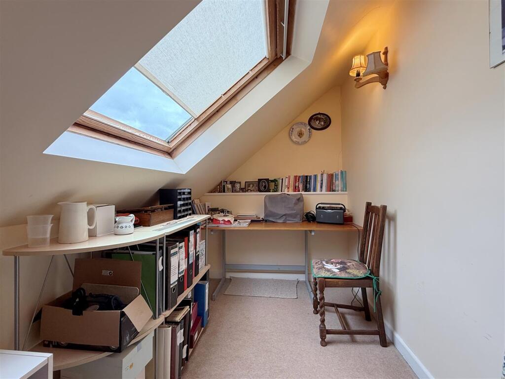 Sewing Room - Storage 1.JPG