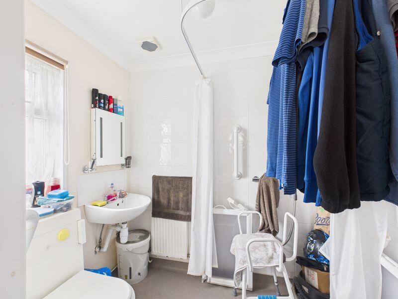 En-suite wet room