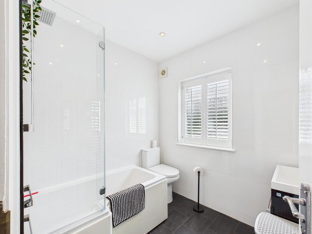 CAM03582G0-PR0131...