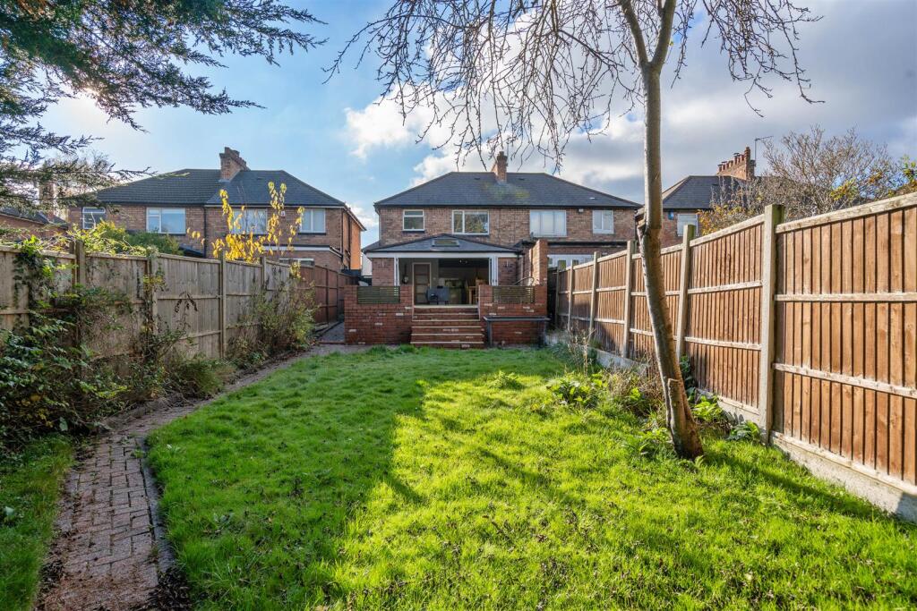 171 Ulverley Green Road, Olton, B92 8AA DMS3013_19