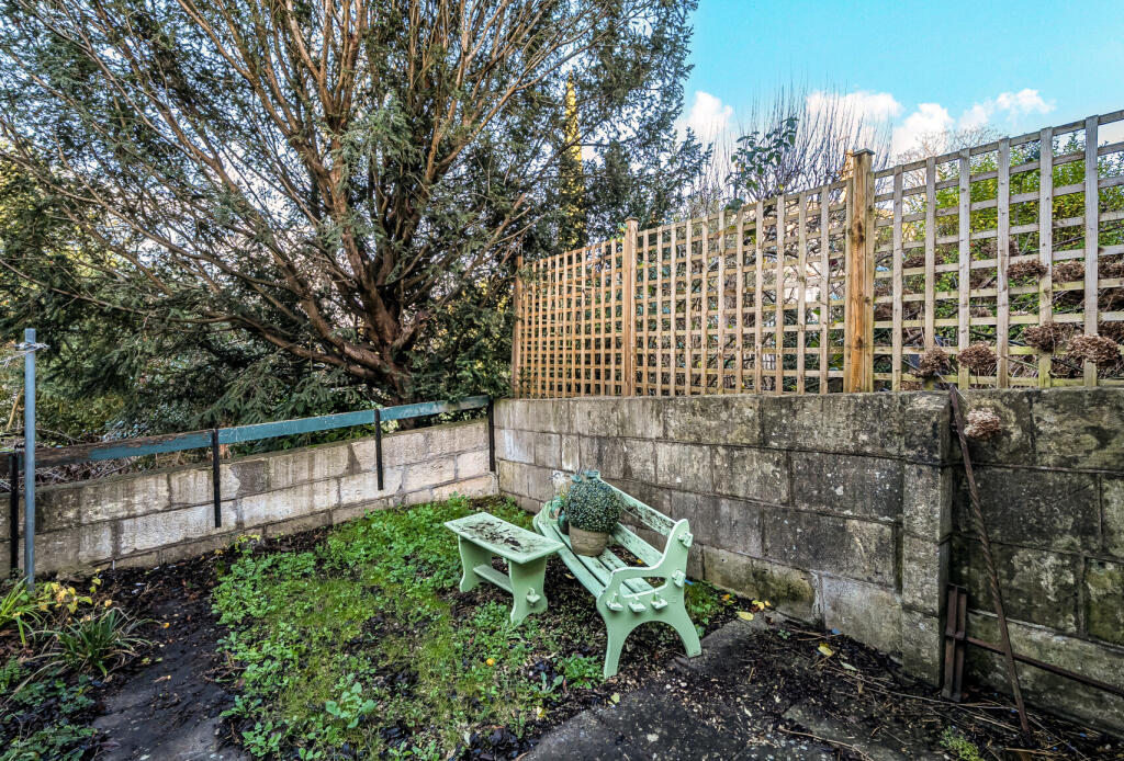 1392715-3-6945709...