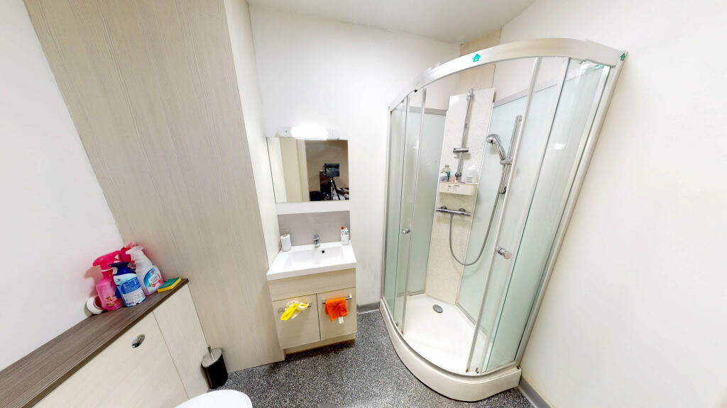 Ensuite