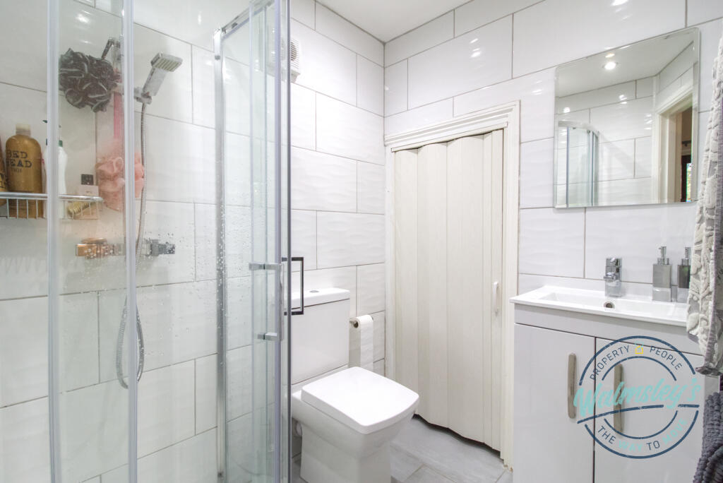 Ensuite shower room to ground floor bedroom