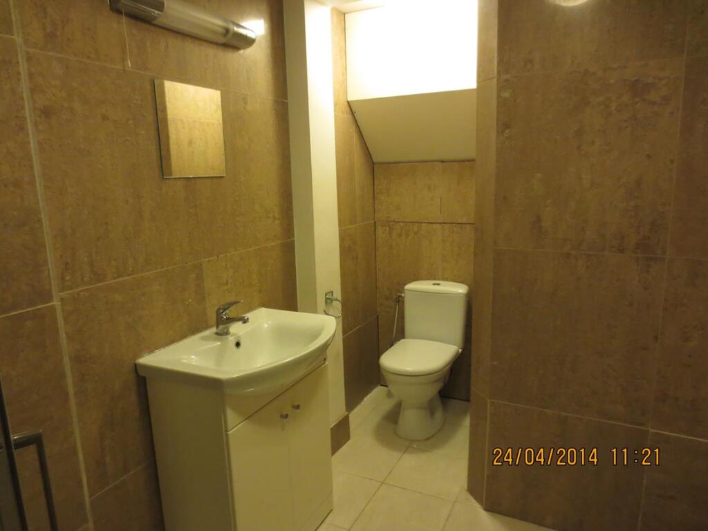 Bathroom(2)