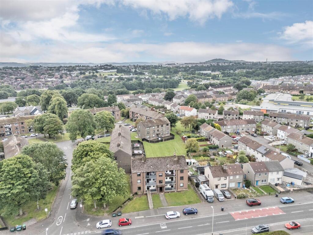 1-L 143 Fintry Drive Dundee-2.JPG