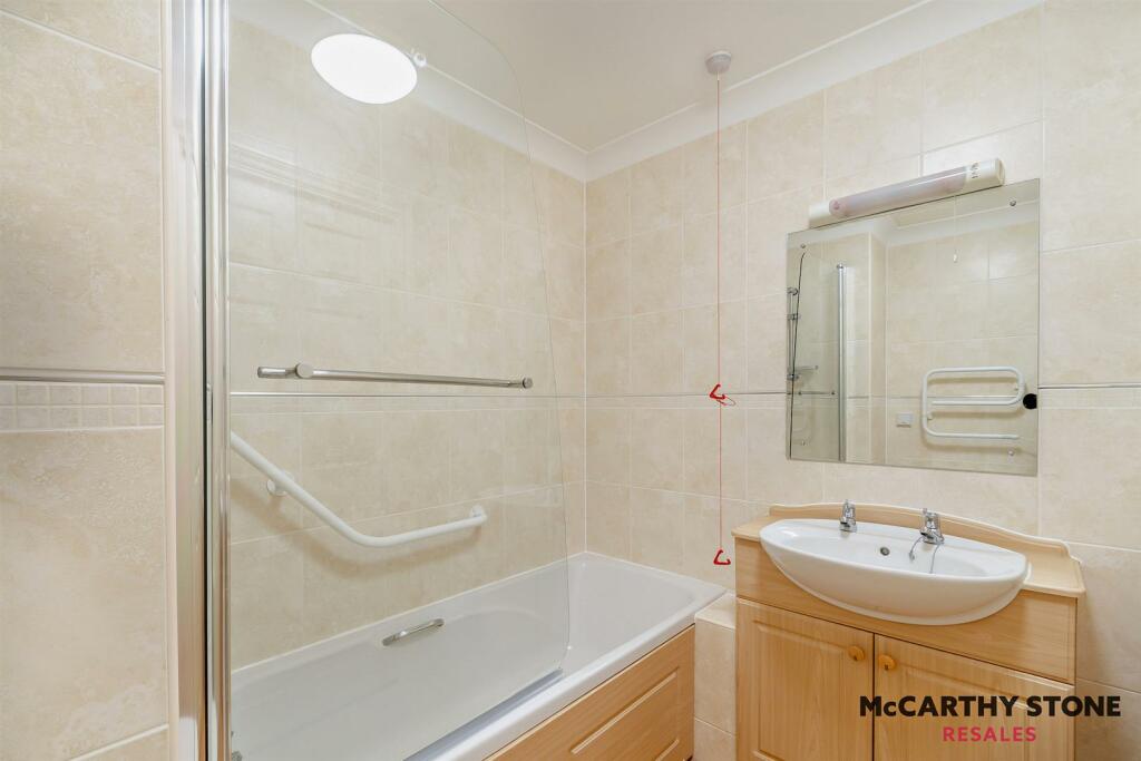 8610103-interior15-800.JPG