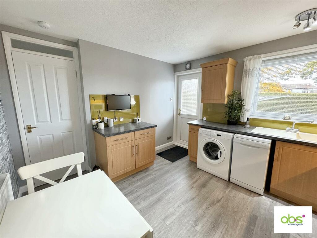 Fitted Kitchen