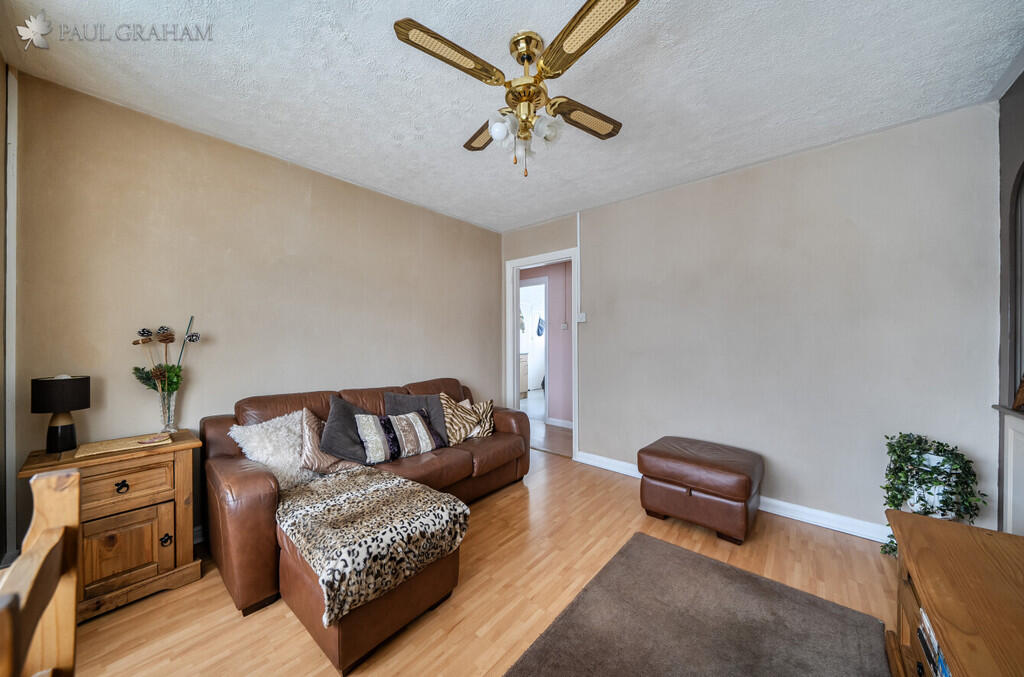 18257fab-7b14-4b0...