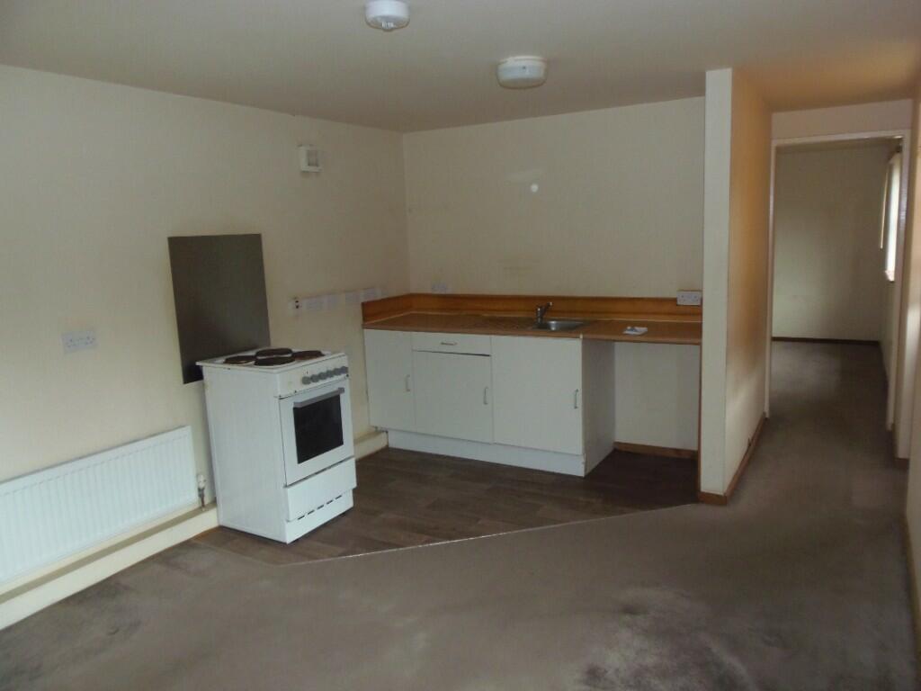 Sitting Rm/Kitchen