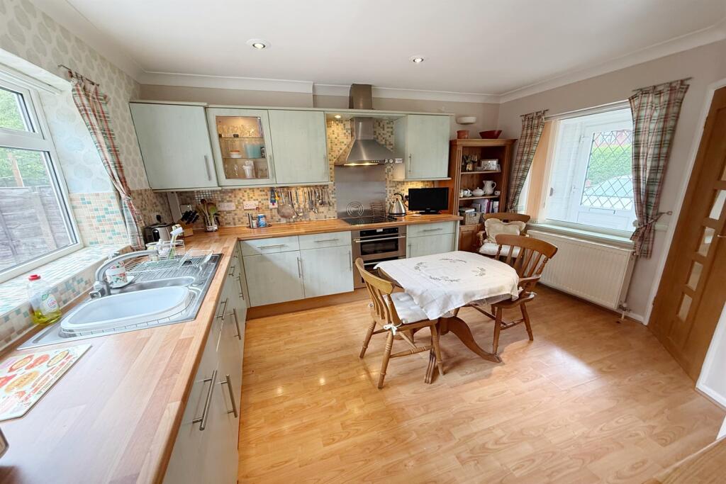 Kitchen Breakfast Ro