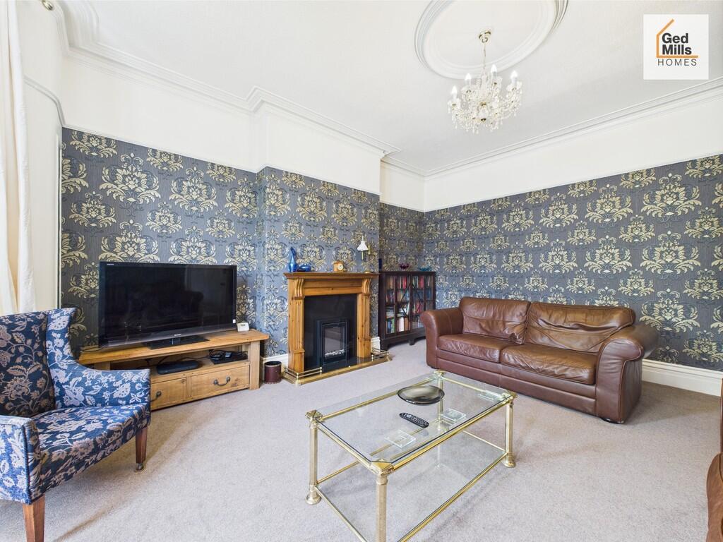 CAM04261G0-PR0044...