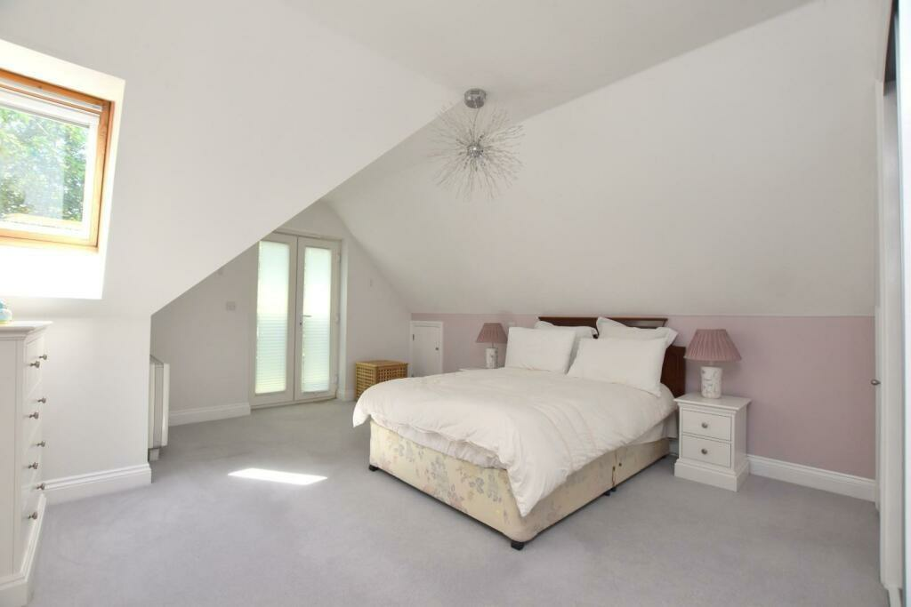 bedroom (2).png