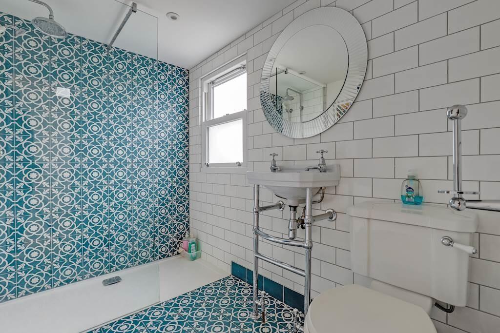 02-e2e2JHHGLL - 6...