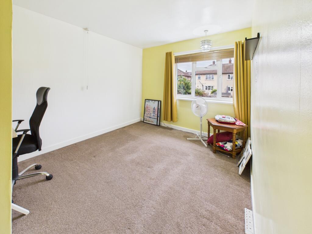 CAM02871G0-PR0623-STILL018