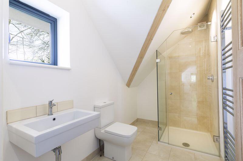 En-Suite Shower