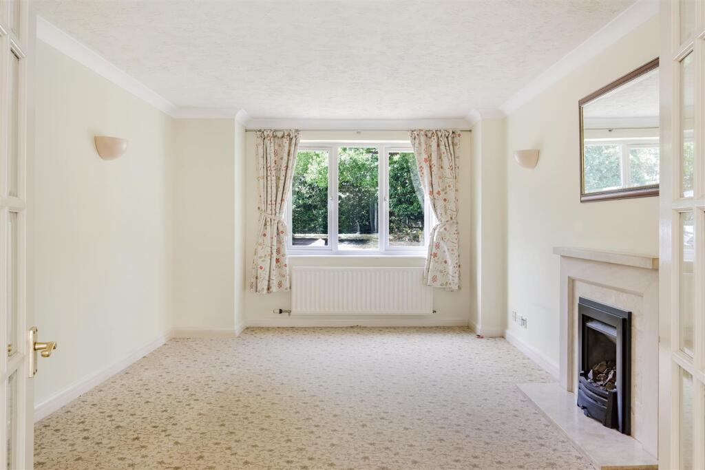 LINDEN CLOSE, 3  (21).jpg