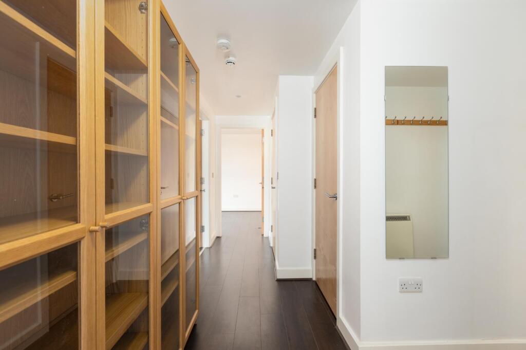 Flat 100, Hamilton Court, BS2-11.jpg