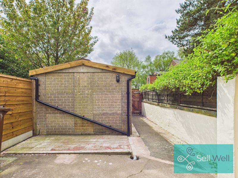 Rear Courtyard/Detached Garage
