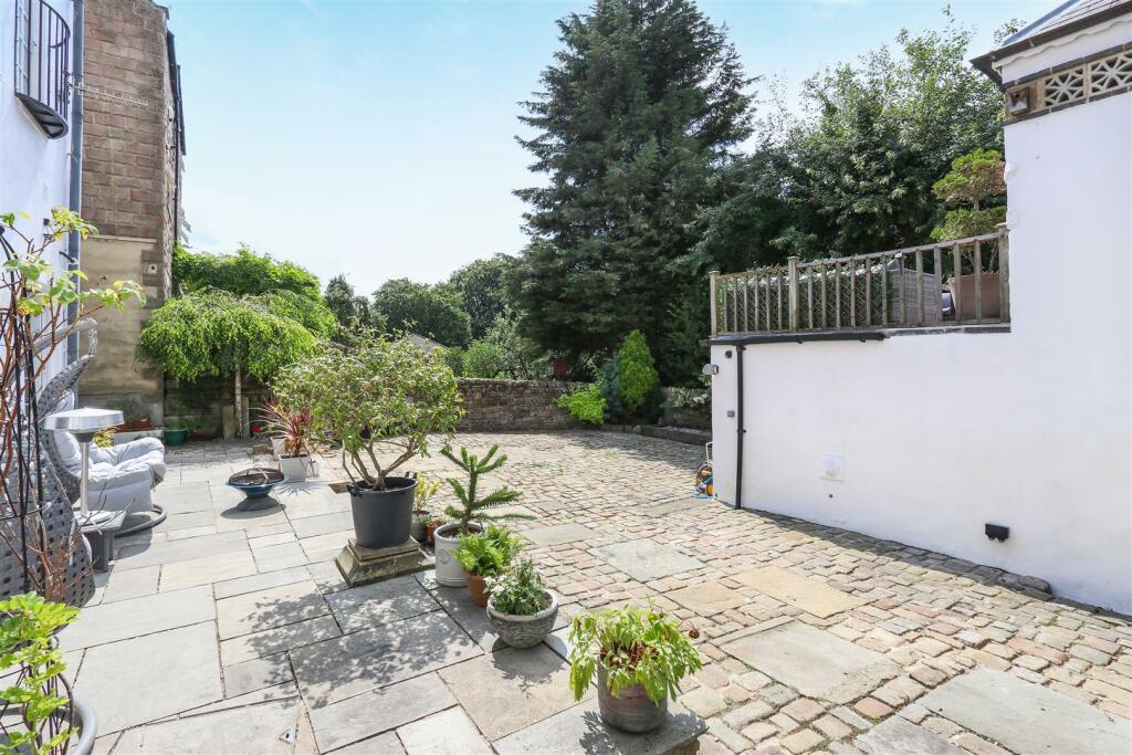 Garden2.jpg