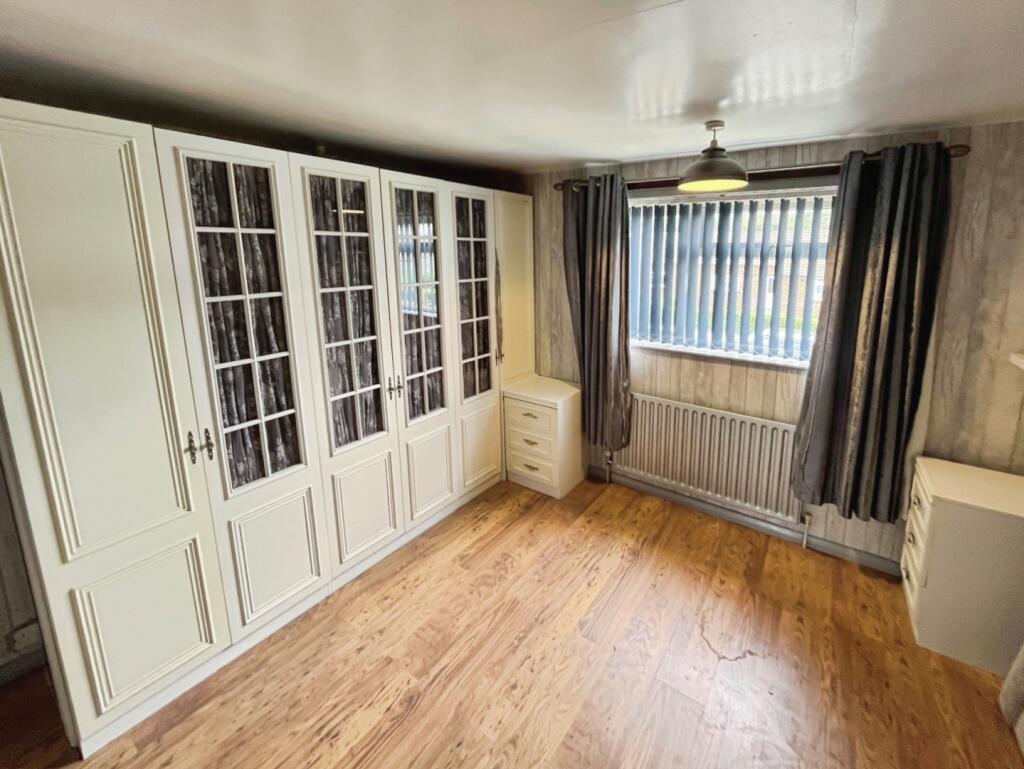 pbox-bedroom-326536.jpg