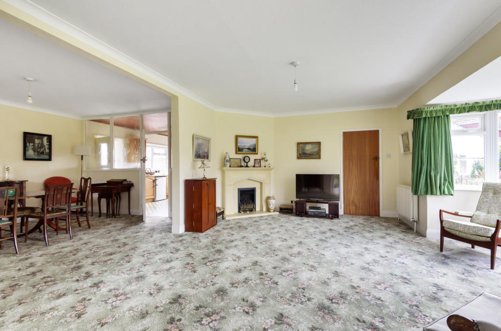 Living/Dining Room