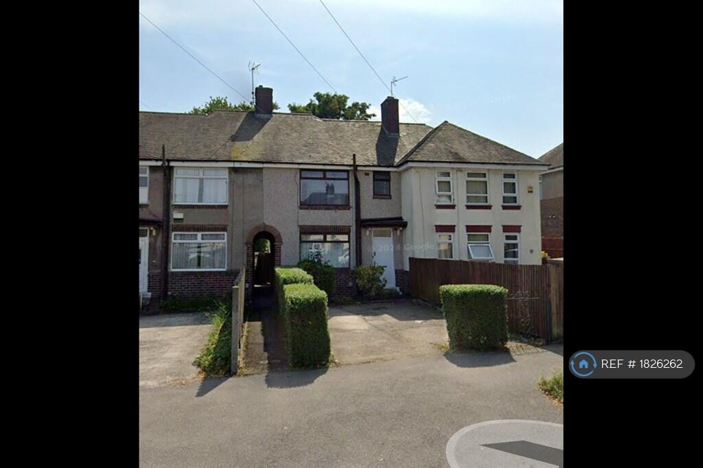 Front Of House With Drive