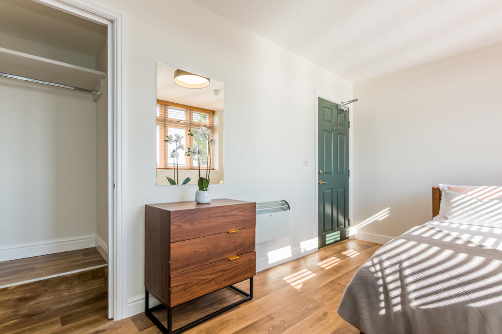 St Hilds Flat 2 bedroom 3