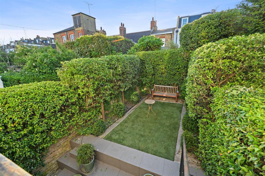 Ceylon Road - Garden3 (1).JPG