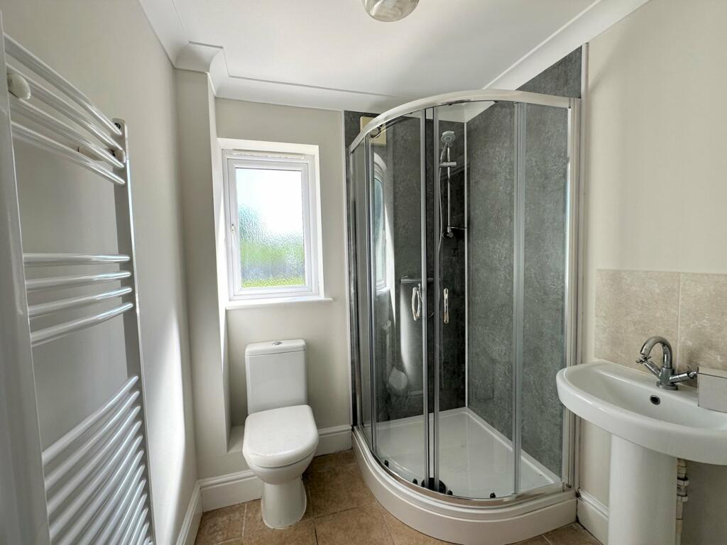 Ground Floor Shower 