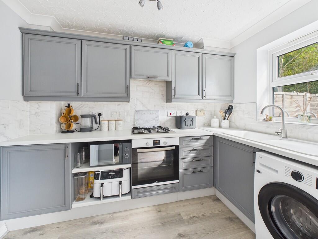 CAM05068G0-PR0047...