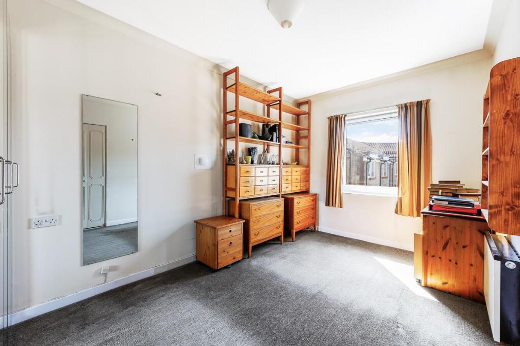 Flat 92, Homecross House-6.jpg