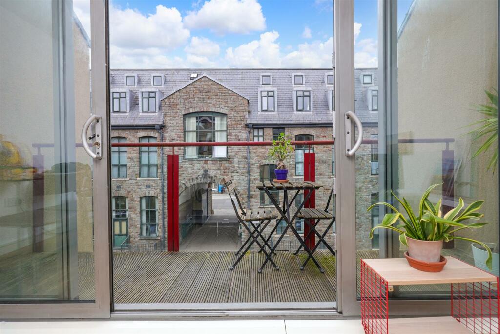 37 The Refinery 15.jpg