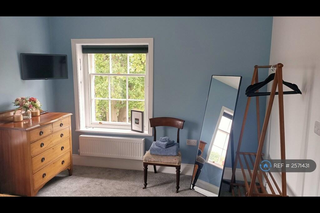 Bedroom 1, View 2