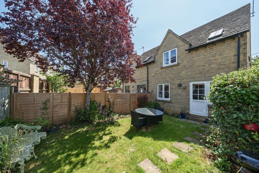 1310173-5-684c01e2e58f4