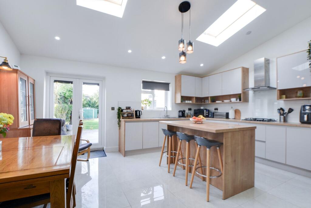 Open Plan Fitted Dining Kitchen