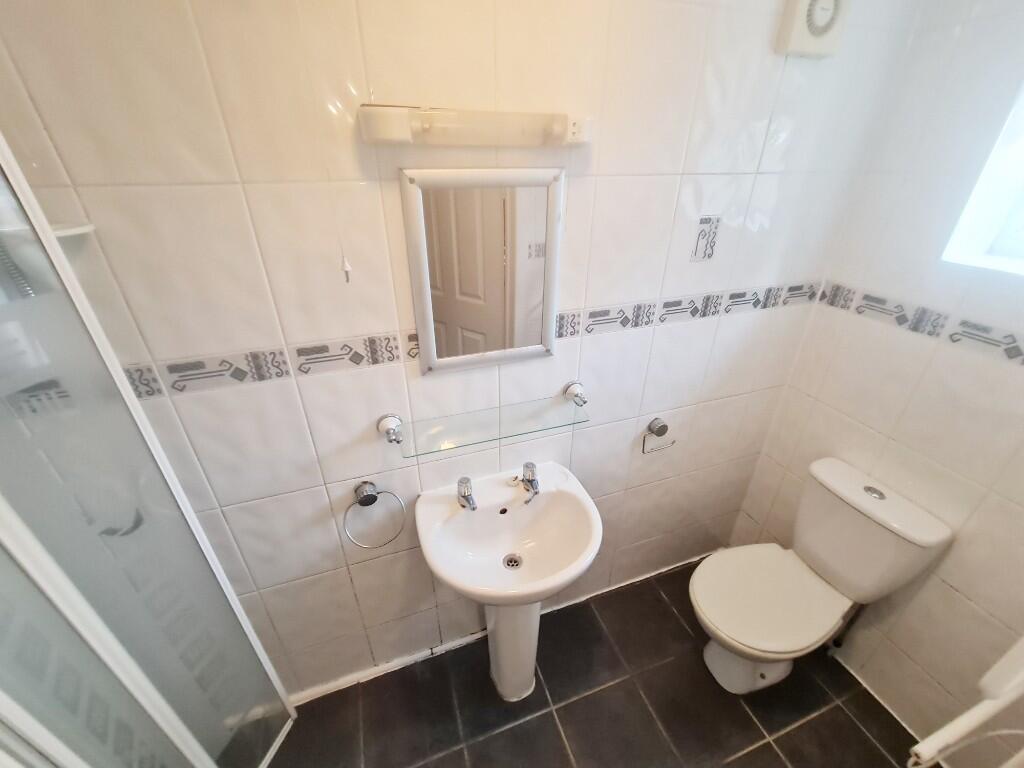 1-Bed's Wet Room