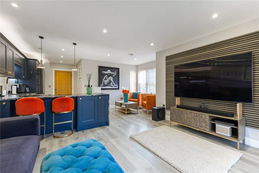 Living Room/Kitchen