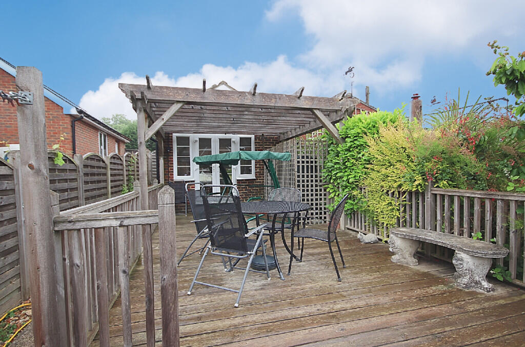 Screenshot 2025-0...