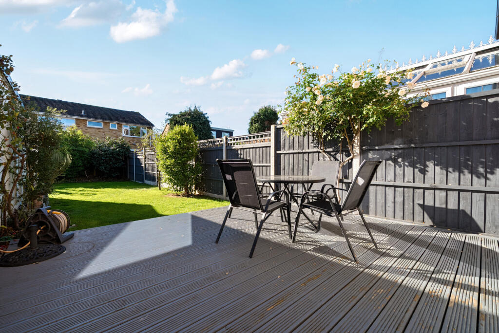 1365839-4-68fb519...