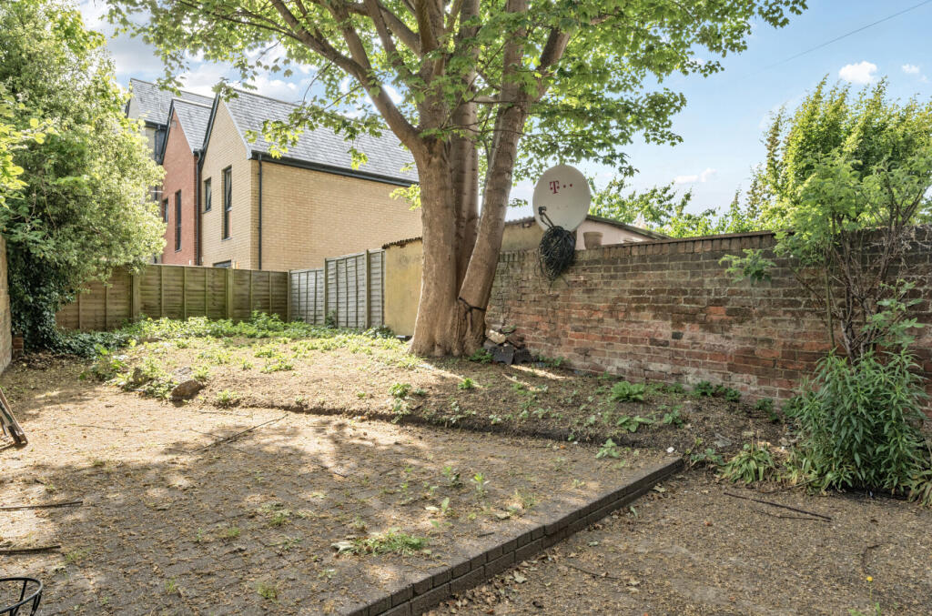 1297044-20-682ca8...